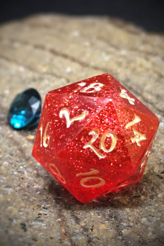 Maker Dice Amulet: Books and Baubles Golden Red