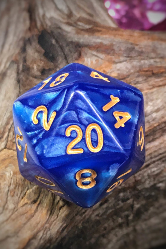 Store Die Amulet: Pearl Blue